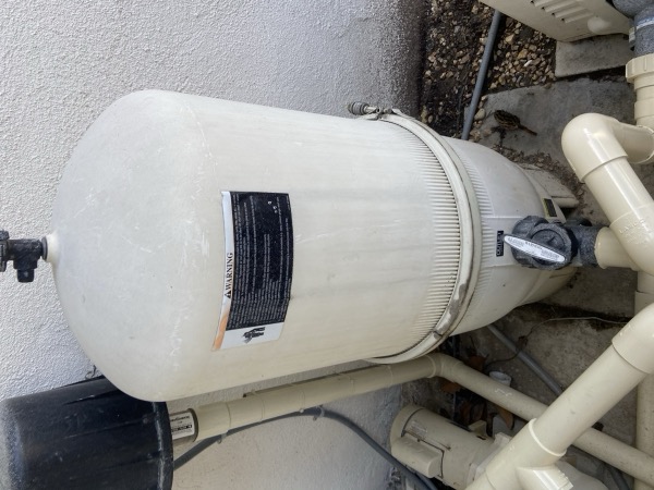 Pool filter repair at a Laguna Niguel home